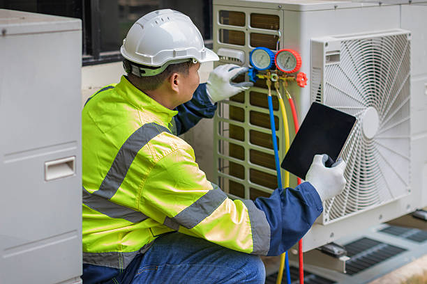 Professional Hvac technician working in Notre Dame, IN
